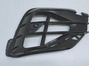 VW Tiguan II Lift R-line kratka zderzaka prawy przód 5NA853666K
