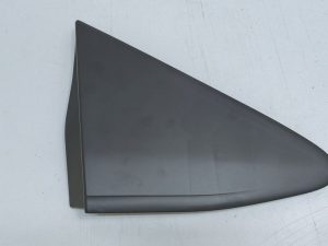 Toyota Yaris III trójkąt błotnika prawy przód 60117-0D111