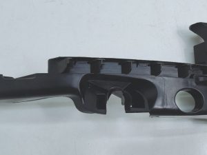 Audi A3 ślizg mocowanie lampy prawy przód 8P0805608
