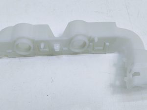 Audi A4 B9 ślizg zderzaka prawy przód 8W0807284E