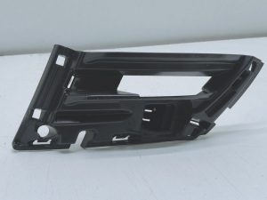 Skoda Octavia III ślizg zderzaka prawy przód 5E0807724A
