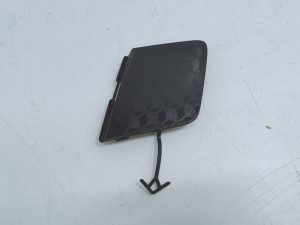 Toyota Yaris IV zaślepka haka zderzaka przód 52129-K0010