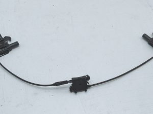 VW Polo cięgno maski z zamkami przód 2G0823531