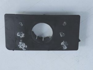 VW Taigo koszyk mocowanie czujnika PDC lewy przód 2G7919493