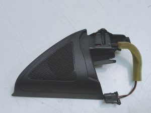 VW Passat CC osłona lusterka głośnik lewy przód 3C8837985B