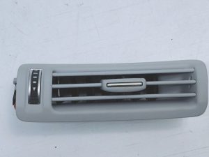 Audi A6 A7 kratka nawiewu słupka 4G0819210E