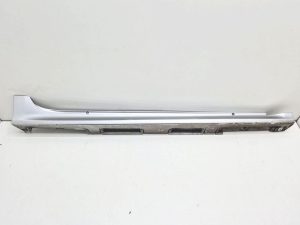 Toyota Yaris 4 listwa progowa prawa  75851-0D100