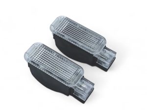 Audi lampka lampki oświetlenie wnętrza kabiny 2szt. 4B0947415A