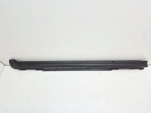 Toyota Yaris cross listwa progowa lewa 75852-52120