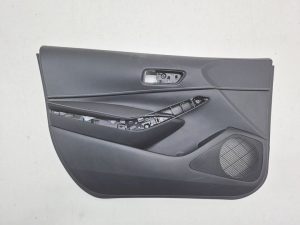 Toyota corolla e21 boczek drzwi lewy przód 67612-02860