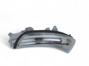 Toyota Prius Verso-S IQ kierunkowskaz lusterka lewy 81740-52040