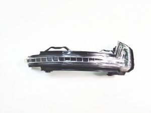Tiguan kierunkowskaz lusterka prawy 5NA949102A