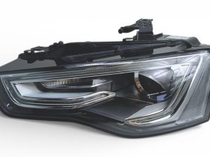 Audi A5 8T Lift lampa lewy przód Bi-Xenon Led 8T0941005C