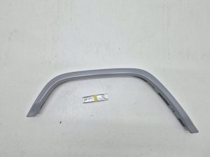 Mercedes G-klasa nakładka błotnika prawa tył A4638807404