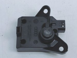 VW skoda seat oświetlenie otoczenia 57H945301