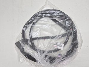 Toyota Yaris uszczelka drzwi prawy przód 67861-0D280