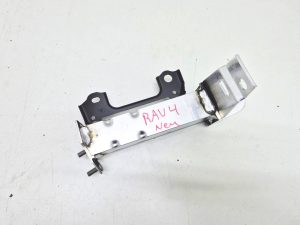 Toyota Rav4  wspornik belki strefa zgniotu lewa 52103-42100
