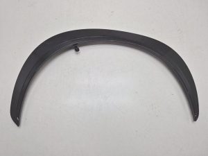 Lexus RZ  listwa błotnika prawa 75601-46010