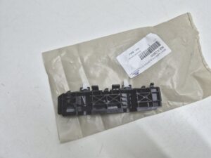 Hyundai i20 ślizg mocowanie zderzaka prawy przód 86514 C8000
