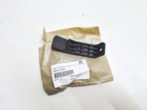 Hyundai i20  mocowanie belki zderzaka tył 86637 Q0000