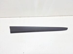 Lexus LBX listwa drzwi prawa przód 75073-52050